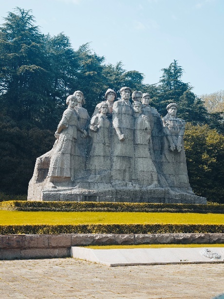 “烽火铸魂映千秋，雨花精神亘古传” ——雨花台烈士陵园红色文化调研活动顺利开展